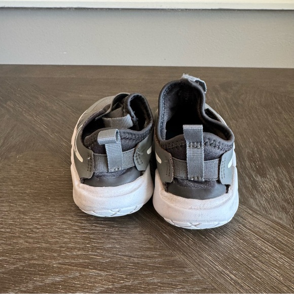 Nike Flex Runner 2 Sneakers Toddler SZ 9C Shoes DJ6039-003 Gray - Picture 4 of 6